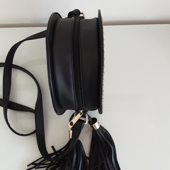 Kiss Me Couture Embroidered Round Crossbody Bag - Picture 3 of 7